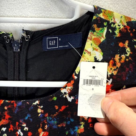 Gap Women's Confetti fit & flare Black Floral Printed Sundress Womens Size 0 NEW - Picture 3 of 10